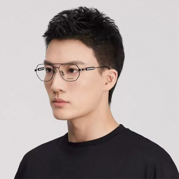 Balenciaga BB0117O