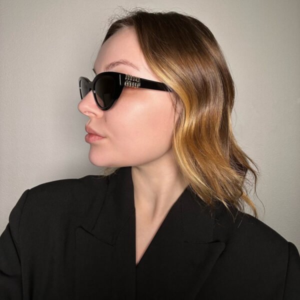 Miu Miu MU A04S